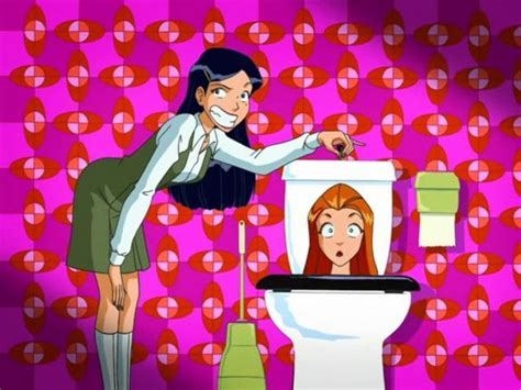 Totally Spies Toilet Humor